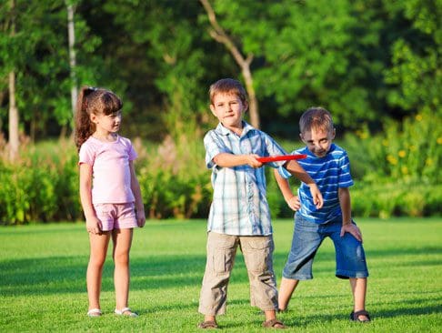 GoGo Squeez Activities How to Play Frisbee Golf